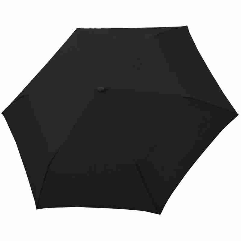 Зонт складной Carbonsteel Slim, черный на белом фоне